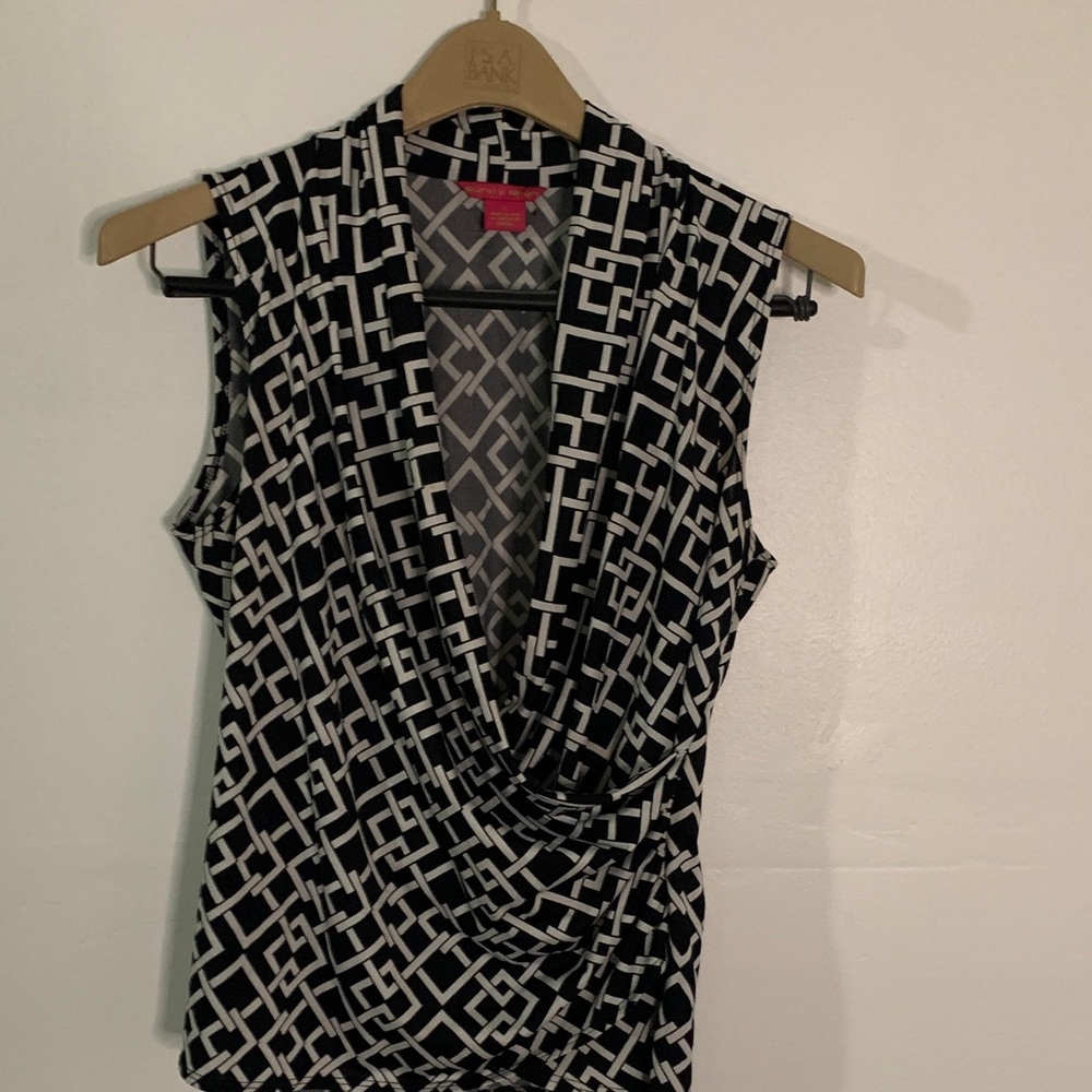 Sunny Leigh Black and White Patterned Blouse